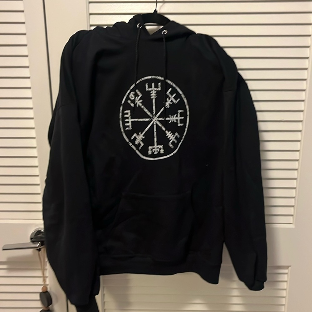 Hanes Viking Norse Compass Vegvesir hoodie black